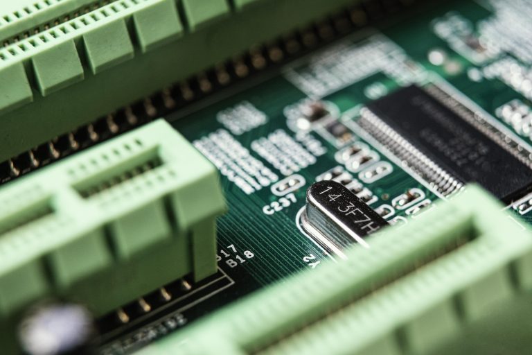 How Businesses Can Responsibly Recycle Old IT Equipment